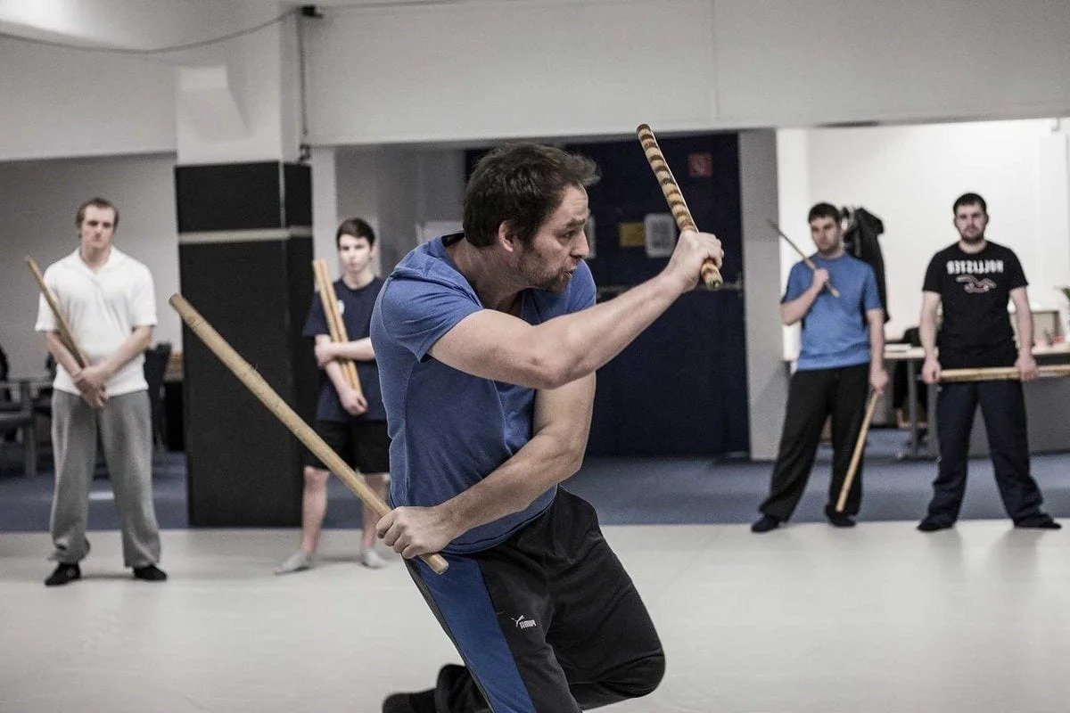 Armadong-Kali-Training mit Stock