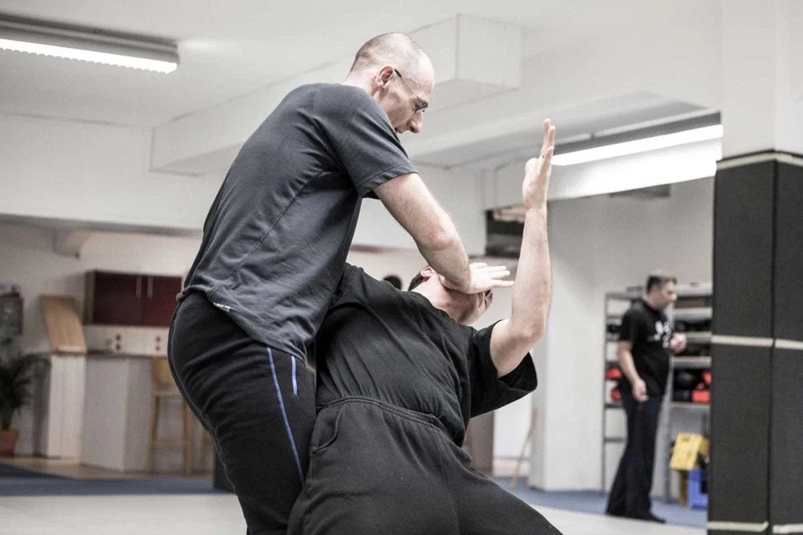 Training in Selbstverteidigung und Wahrnehmung